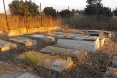 Karkur-old-cemetery-Lihi-Laszlo-2013_17