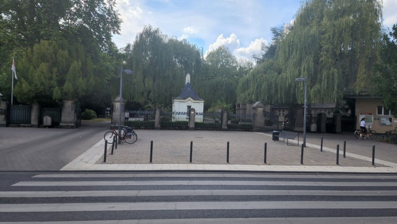 Cologne-Southern-Cemetery-Lihi-Laszlo-Sep-2022