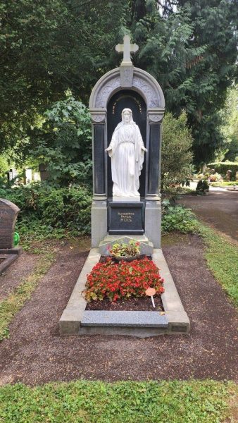 Cologne-Southern-Cemetery-Lihi-Laszlo-Sep-2022_34-rotated