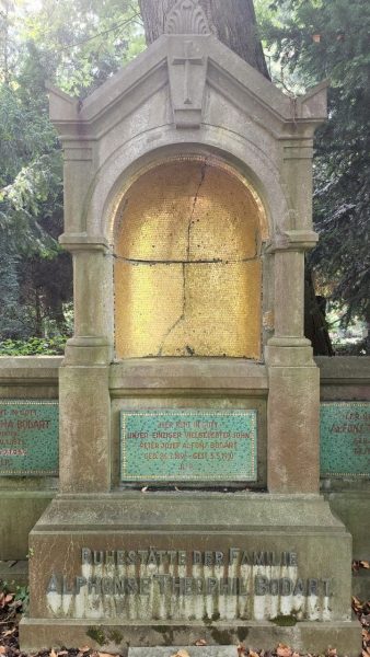 Cologne-Southern-Cemetery-Lihi-Laszlo-Sep-2022_38-rotated