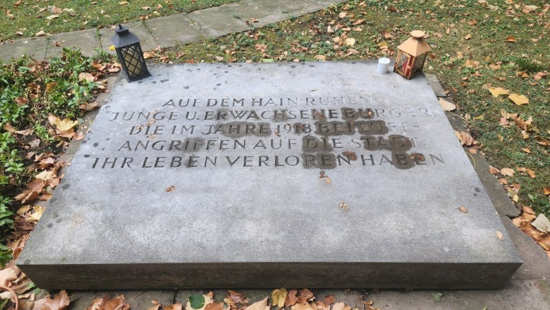 Cologne-Southern-Cemetery-Lihi-Laszlo-Sep-2022_9