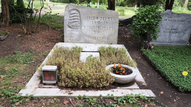 Cologne-Southern-Cemetery-Lihi-Laszlo-Sep-2022_95